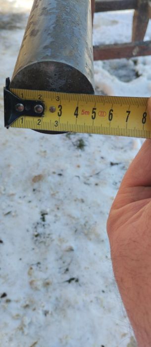 Продаю цільний прут металу