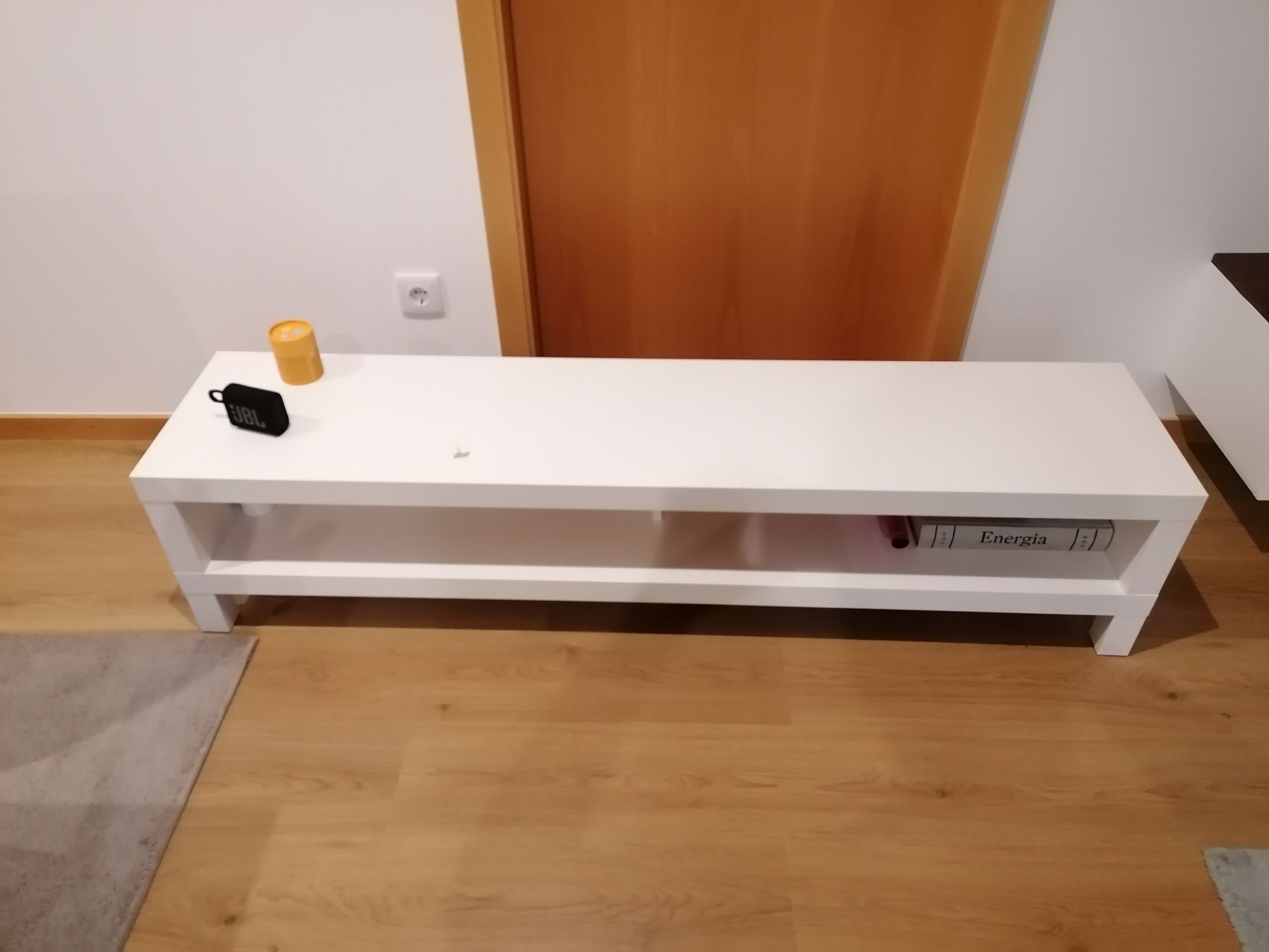 Base TV lacada branco mate