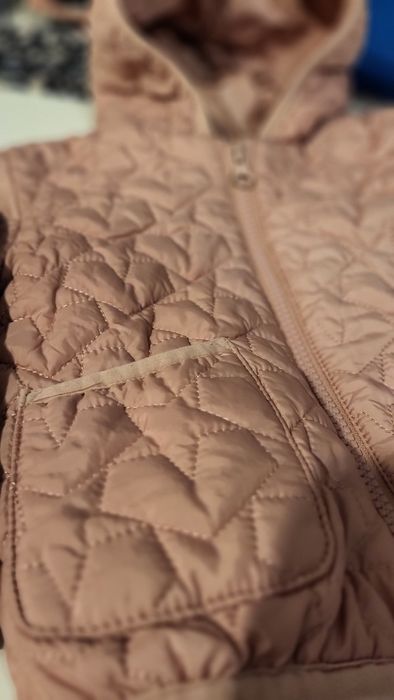 M&S wiosenna pikowana kurteczka roz 92 2 czapki GRATIS