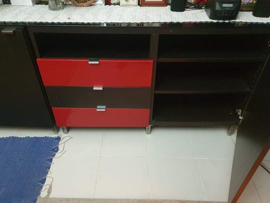 Aparador em muito bom estado