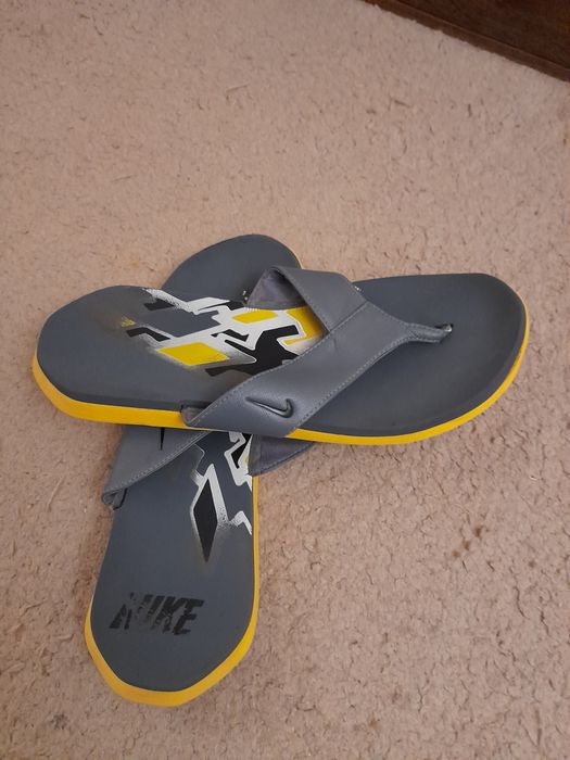 Тапки, шлепанцы, вьетнамки Nike