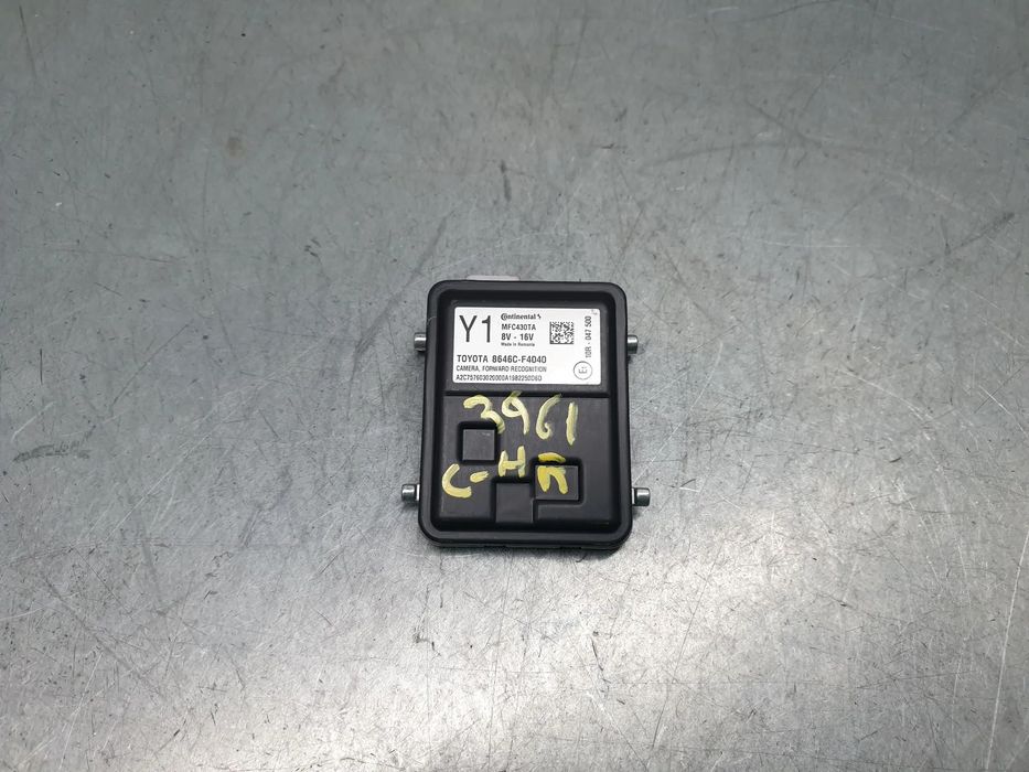 Câmera frontal TOYOTA C-HR (_X1_)