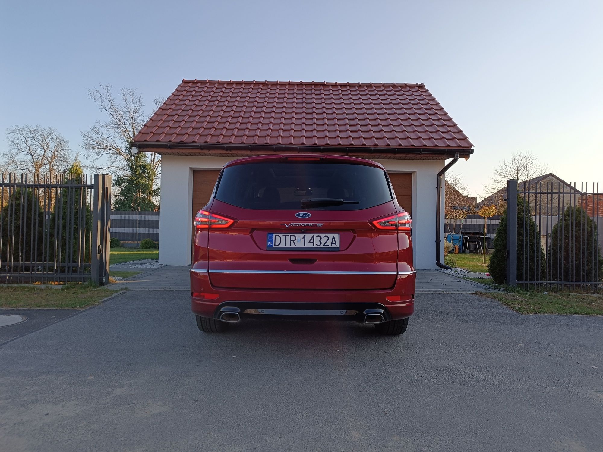 Ford S-Max Vignale biturbo 19 cali automat