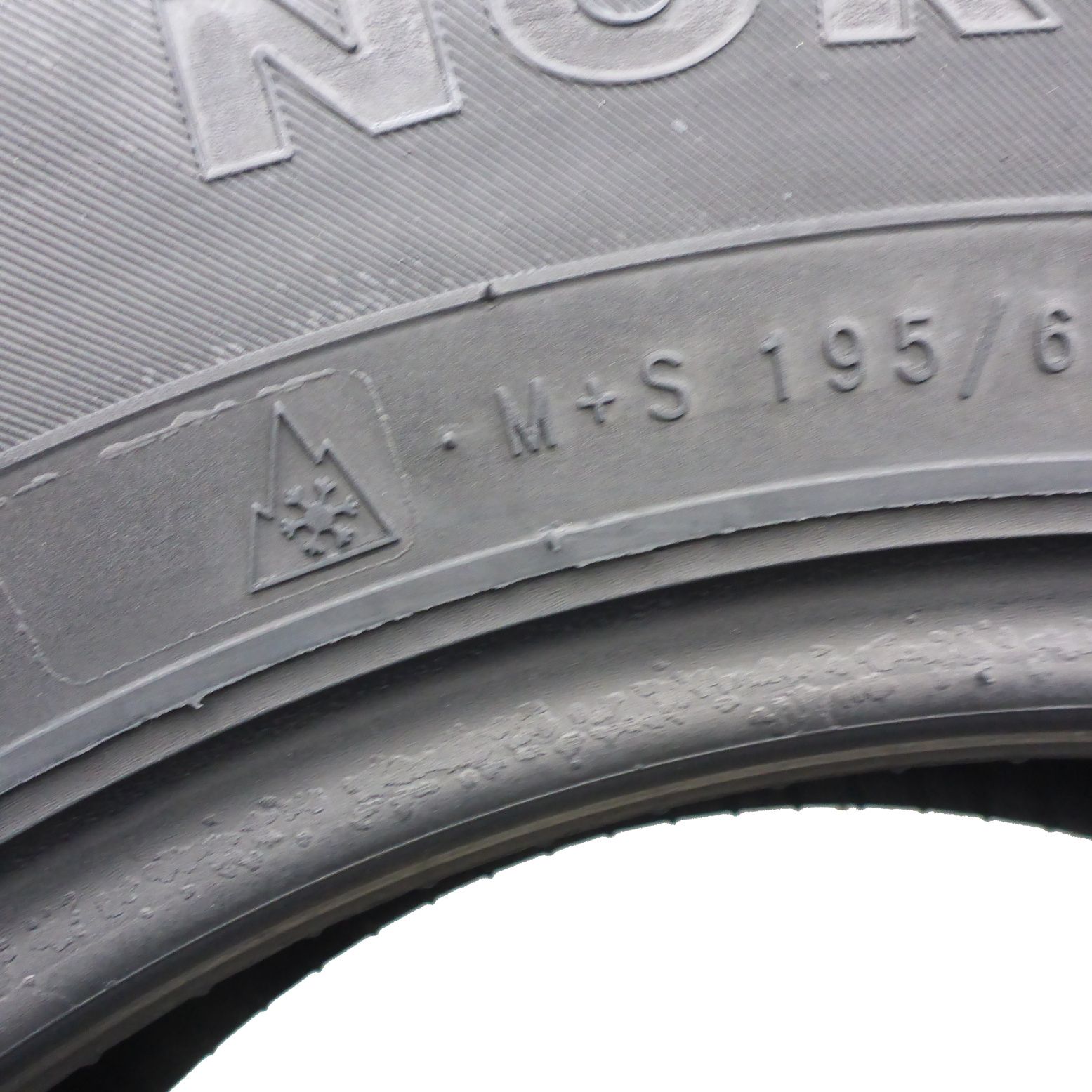 Opony 195/65/15 Nokian 195/65R15 95T XL Zimowe KOLCE 2020 Nieużywane