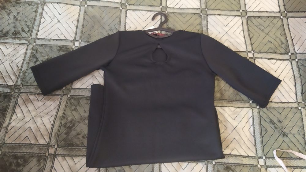 Продам красивое чёрное,женское платье
