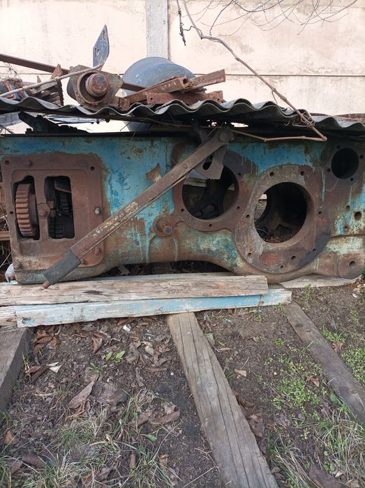 Запчасти б.у на ЮМЗ