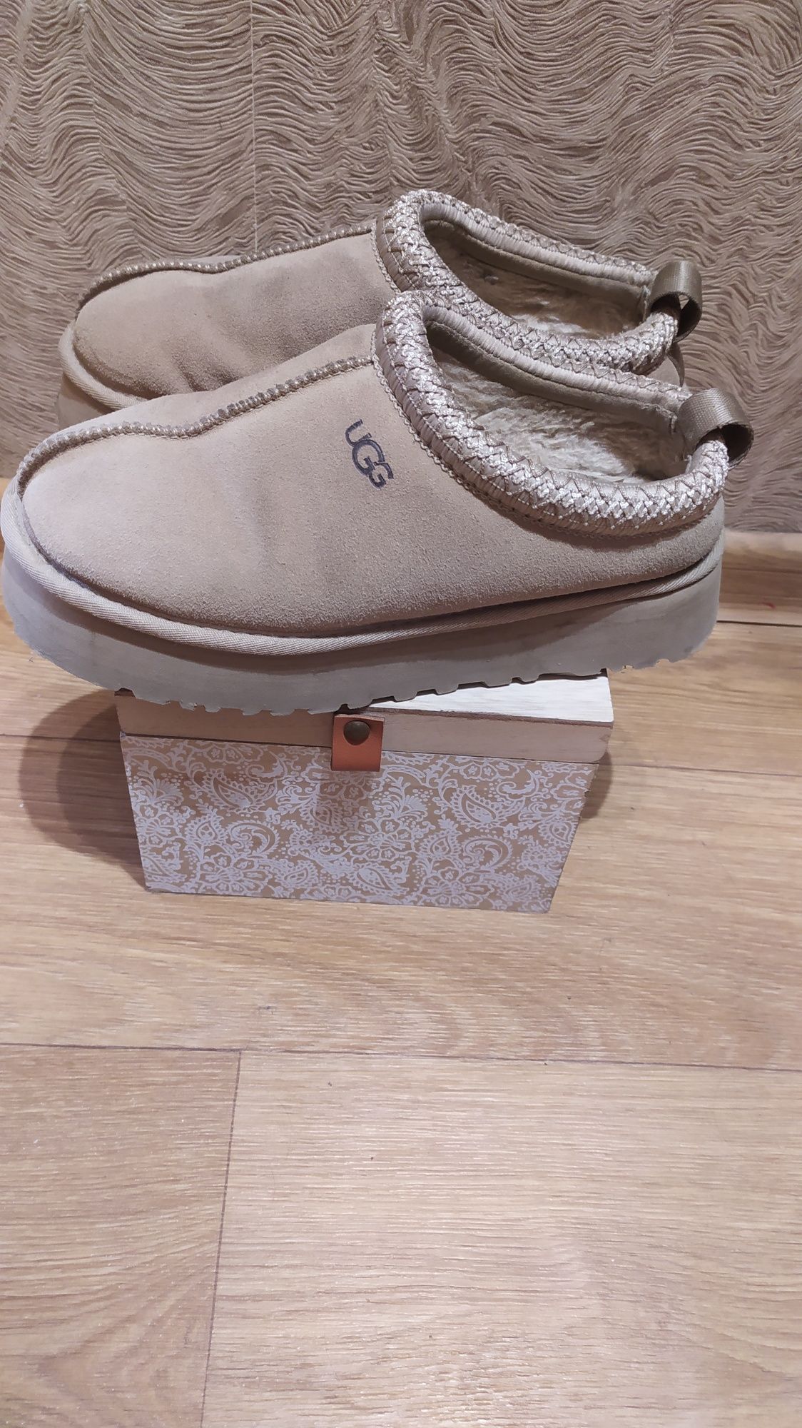 UGG угги на овчине р.39