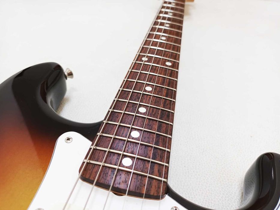 Fender Stratocaster Standard - Made in Japan 2012