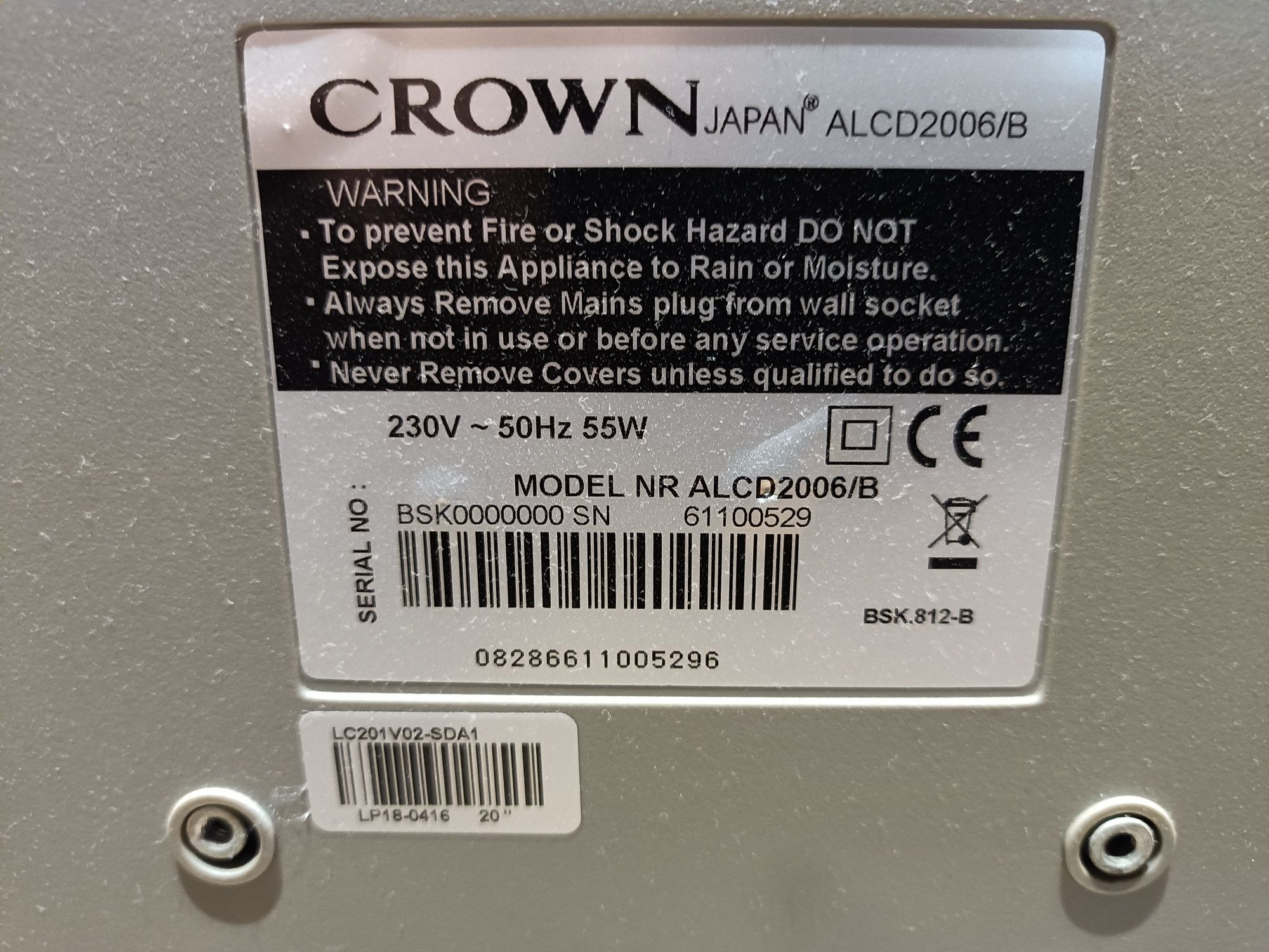 Televisão Crown funciona bem com muitas entradas e saídas