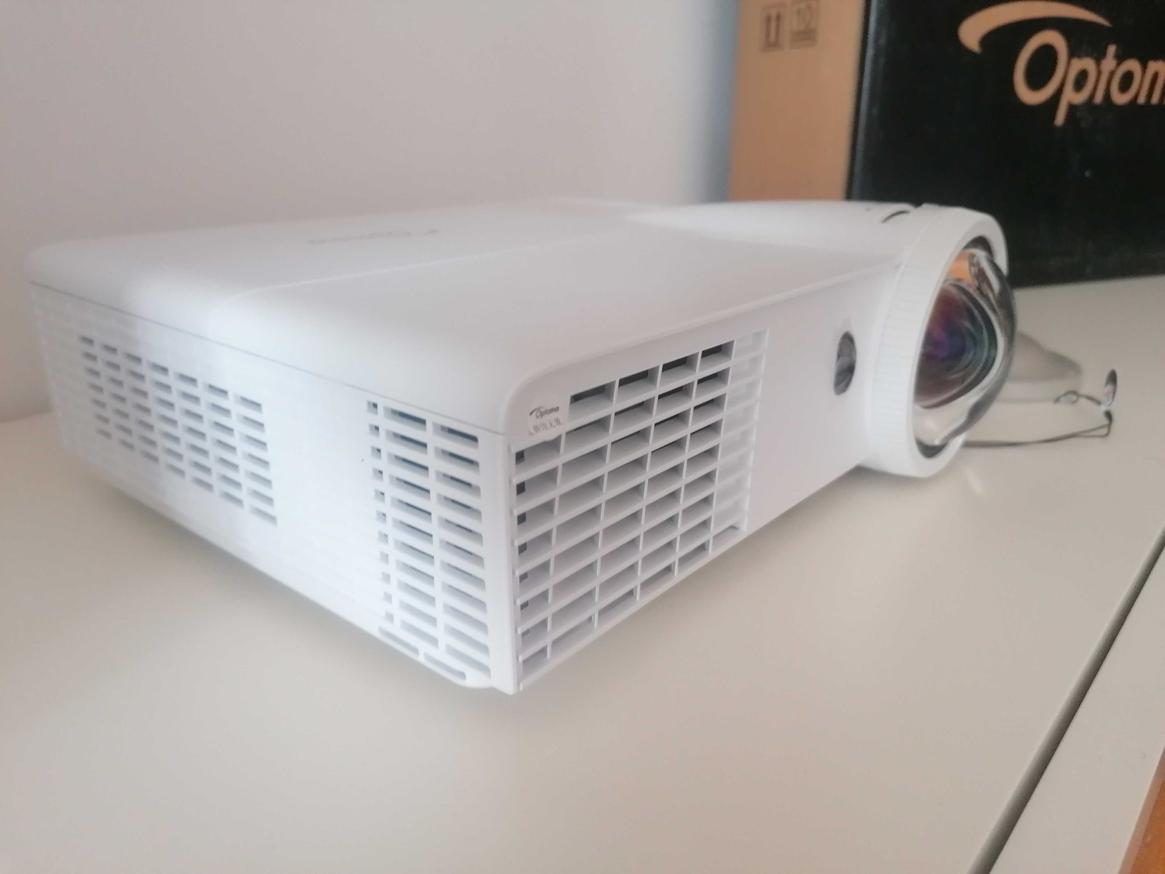 projektor OPTOMA GT760
