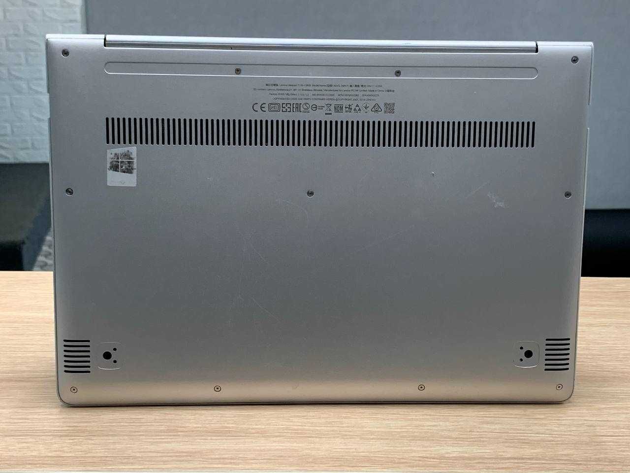 Lenovo 710s-13ikb IPS FUL hd/Core-i5-7200/8GbDDR4/256 SSD/Ультратонкий