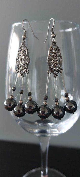Eleganckie wiszące kolczyki, czarne/grafitowe perły