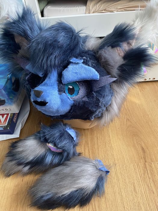 PILNE furry fursuit head OPIS