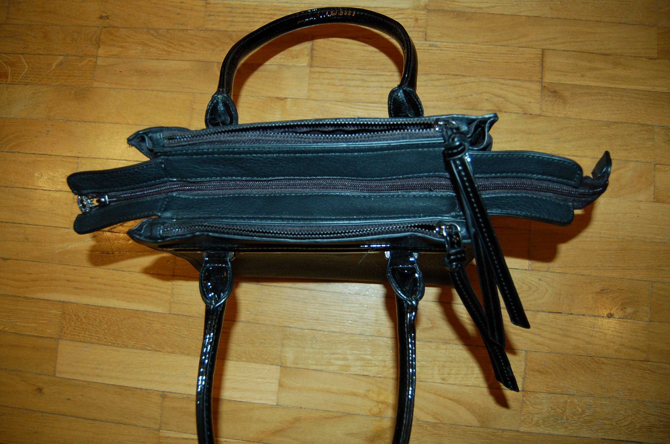 torebka skóra ekologiczna wymiary 28 x 31 x 15 cm