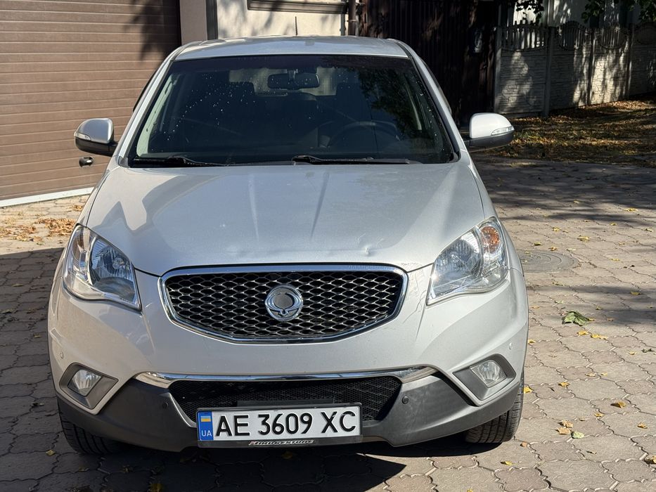 Ssank Yong Korando. 2.0 Дизель. 2011 год