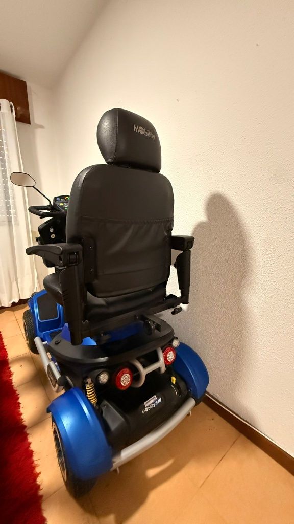 Scooter ortopedica para mobilidade reduzida agora