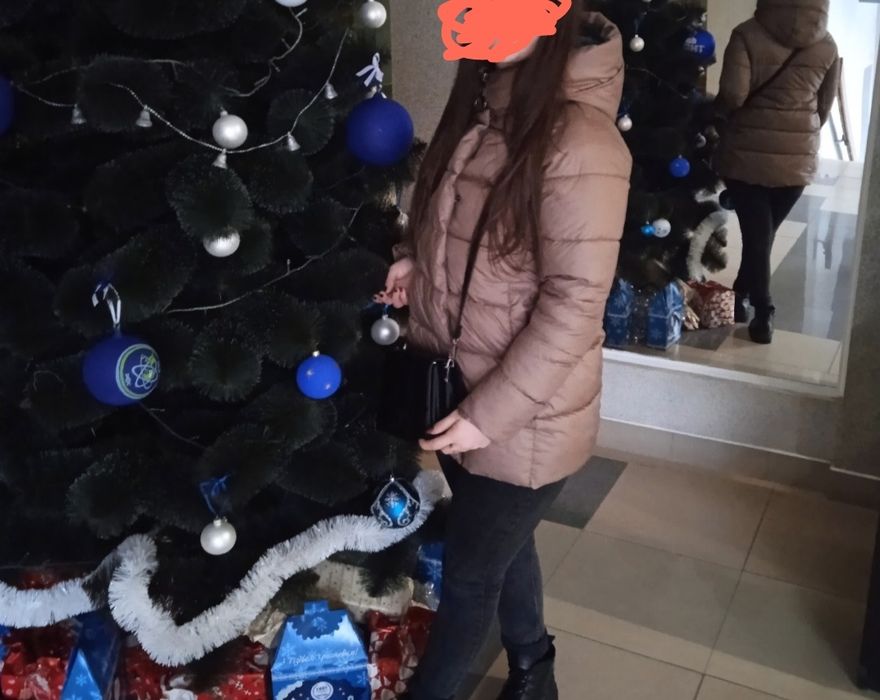 Зимова куртка з поясочком 40р