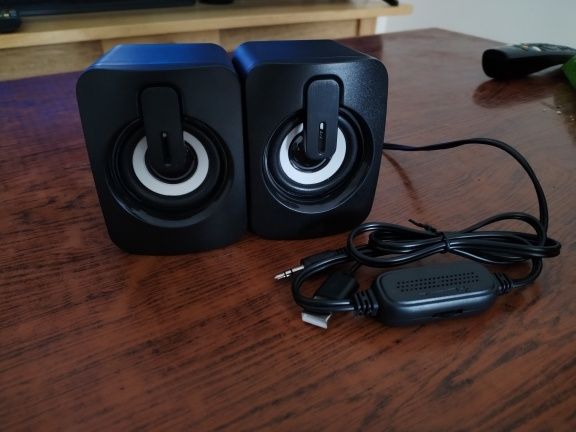 Głośniki Komputerowe HiFi Stereo z Podświetleniem LED