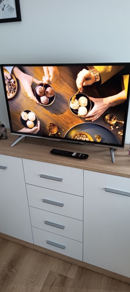 Telewizor JVC RM