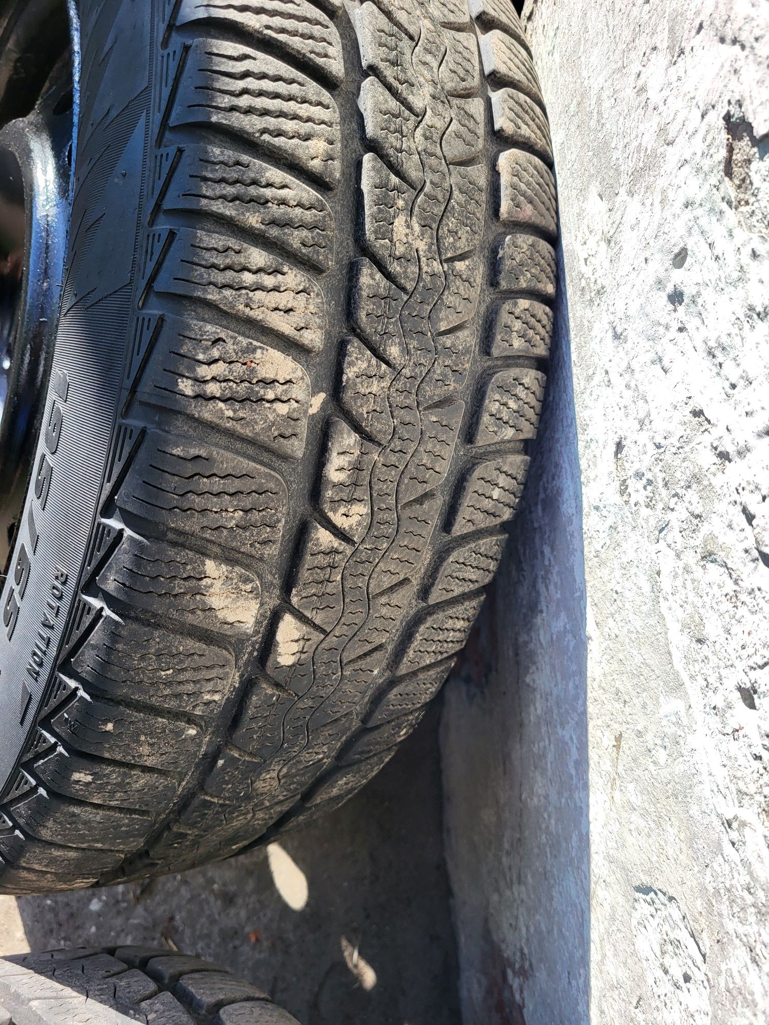 4 x koła zimowe Nissan Almera Primera Formuła Winter 195/65 R15