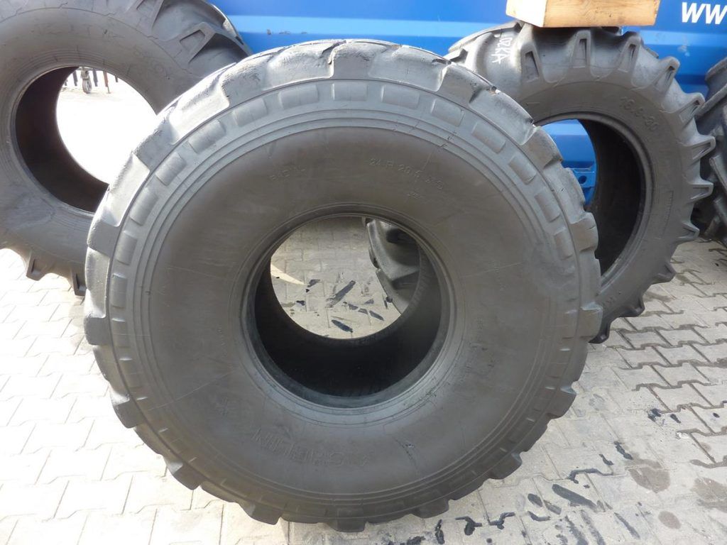 Opona używana rolnicza 24R20.5 MICHELIN XS 2000zł W3824