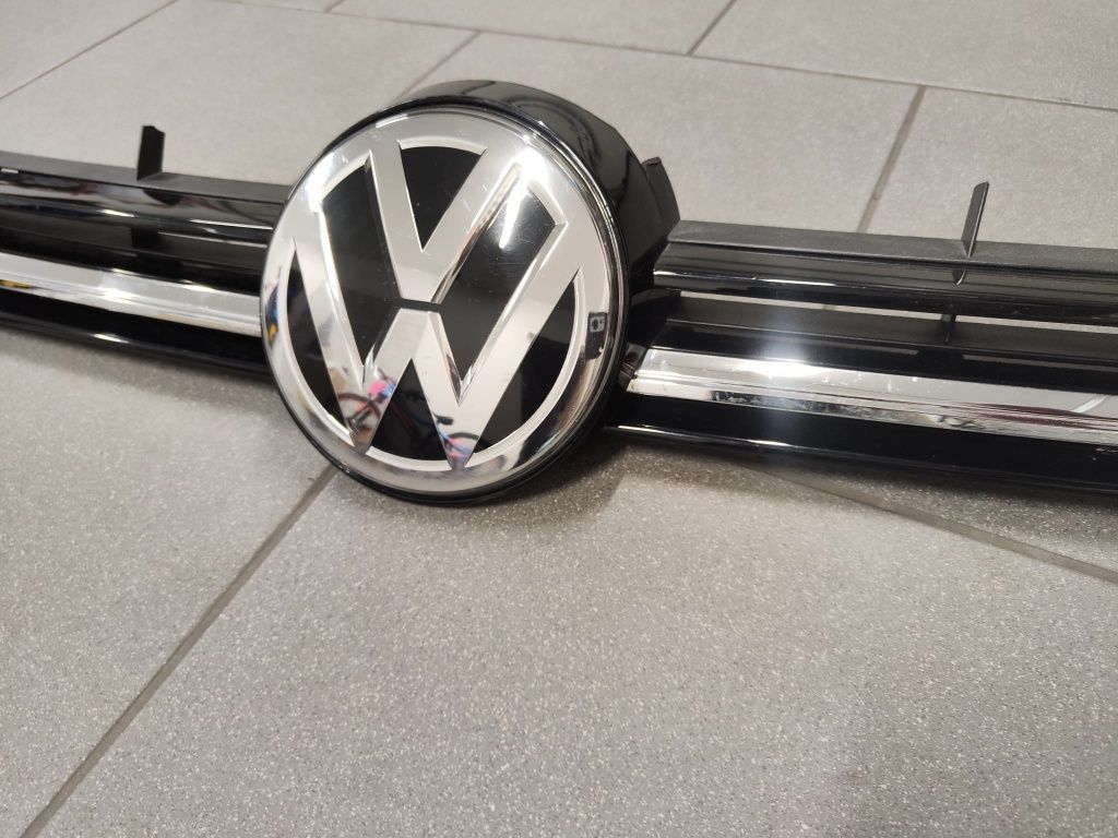 Atrapa grill znaczek emblemat vw golf 7
