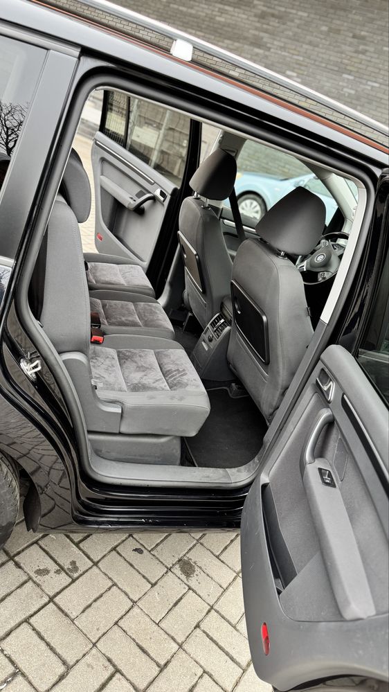 Продаж Volkswagen Touran
