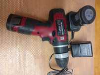 Aparafusadora marca EINHEL 12V com duas batetias