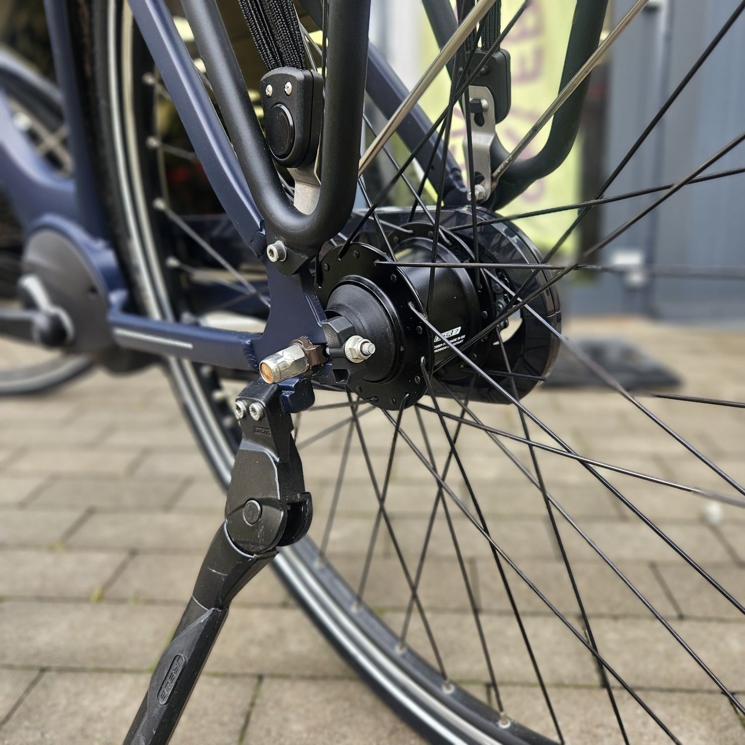 Rower elektryczny miejski Gazelle Paris roz. 57cm Bosch (451)