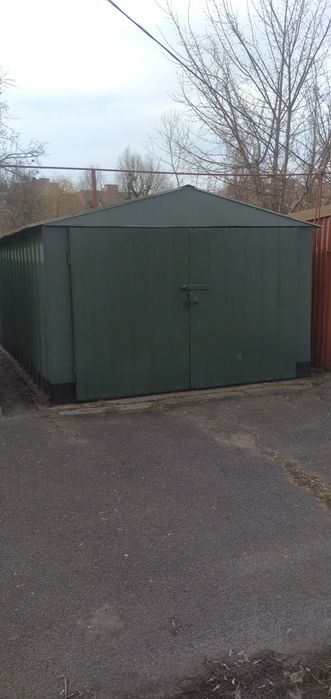 Гараж  металевий на Подолі