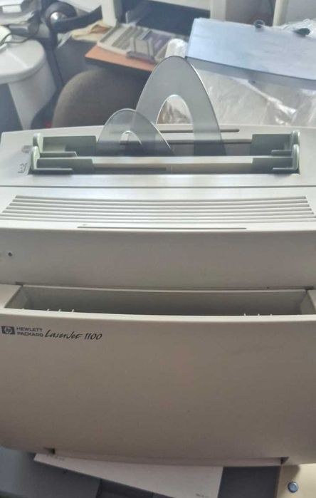 Принтер HP LaserJet 1100 бу