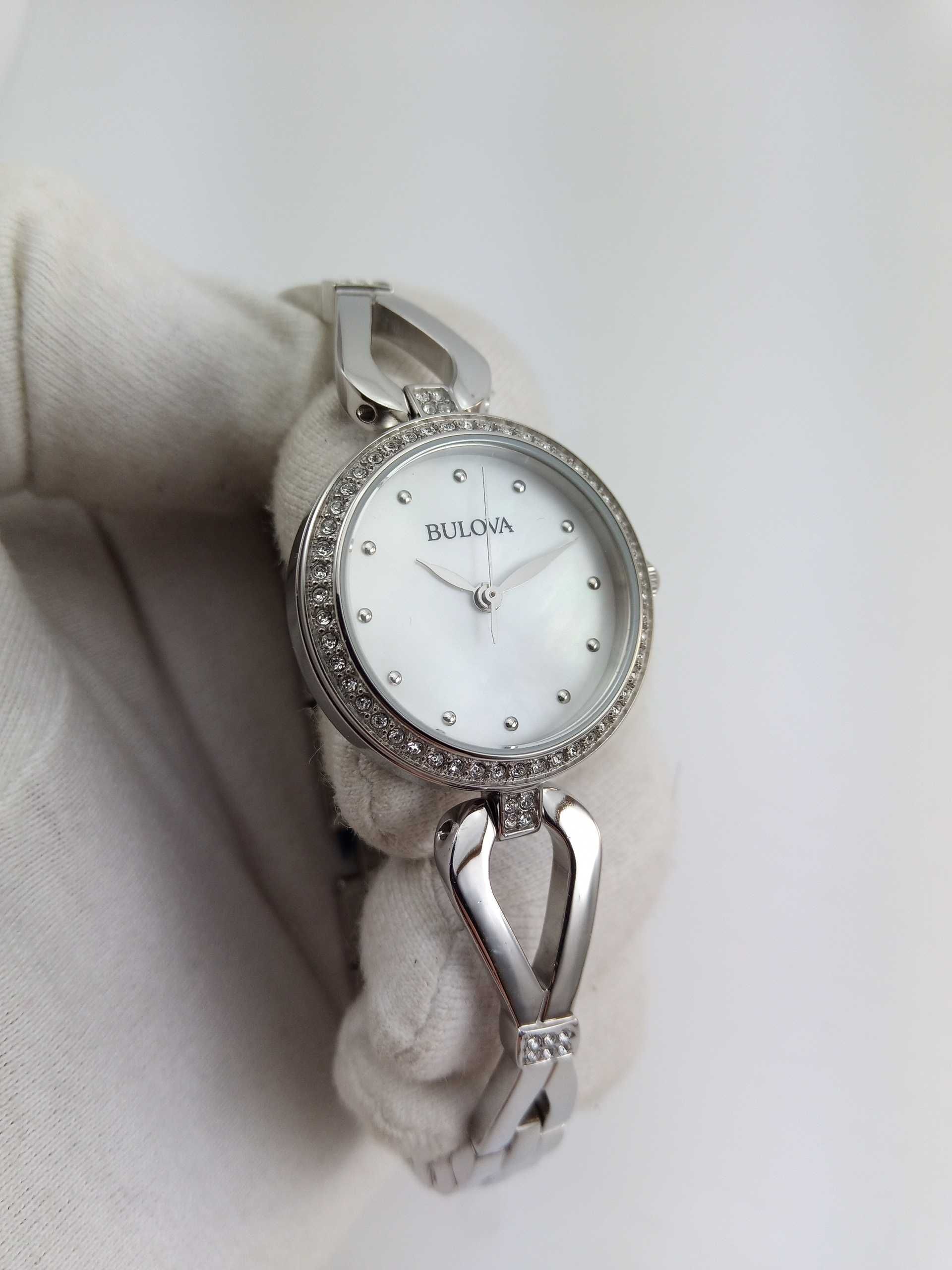 Женские часы Swarovski Bulova 96L216. Идеальный подарок девушке