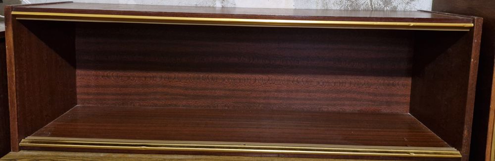 Книжные полки без стекол