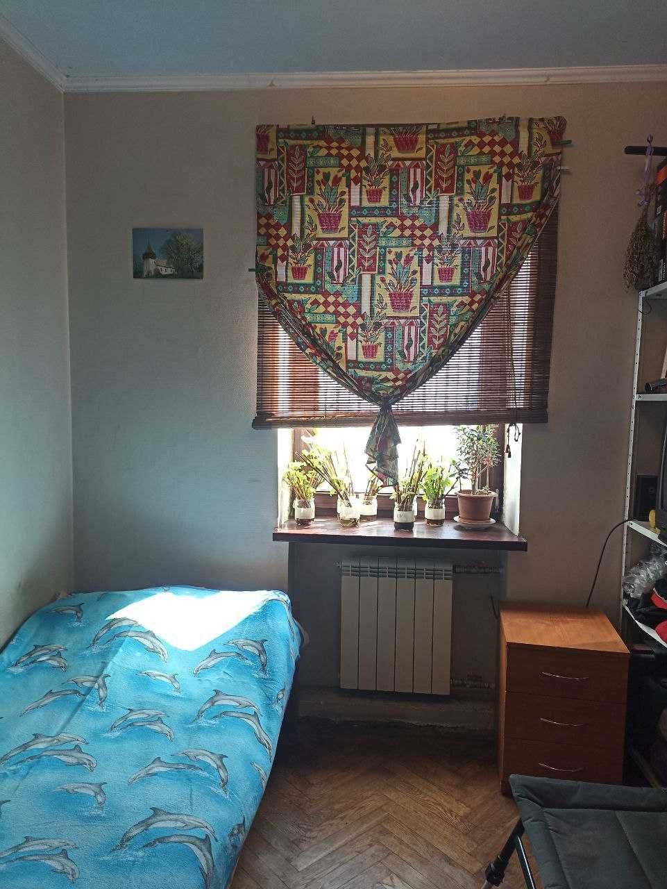 Либідська дом, пол дома , 7,5 сот ділянка Печерський р-н,