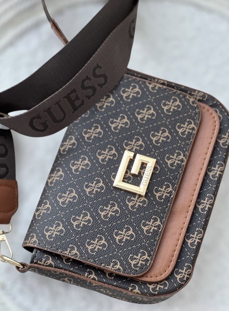 Сумочка Guess нова