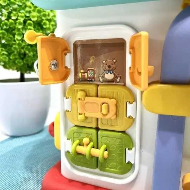 Ігровий центр WToys Будинок бізіборд казки укр мова (62638) Розд/Дроп