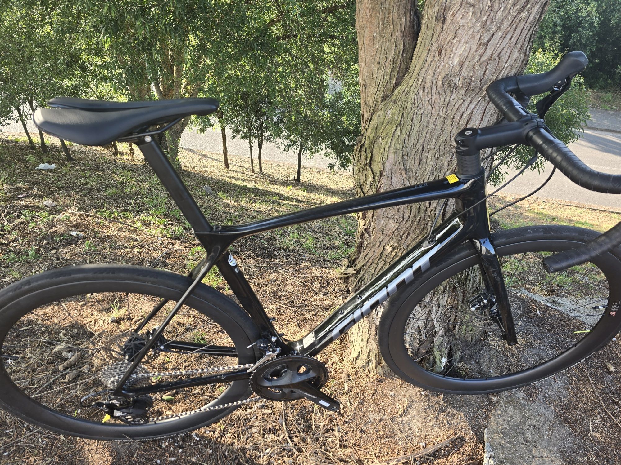 Giant carbono com rodas de carbono