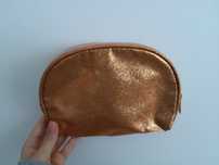 Necessaire dourada com glitter