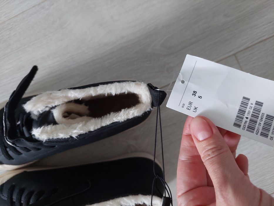 Черевики і кеди-хайтопи h&m 38