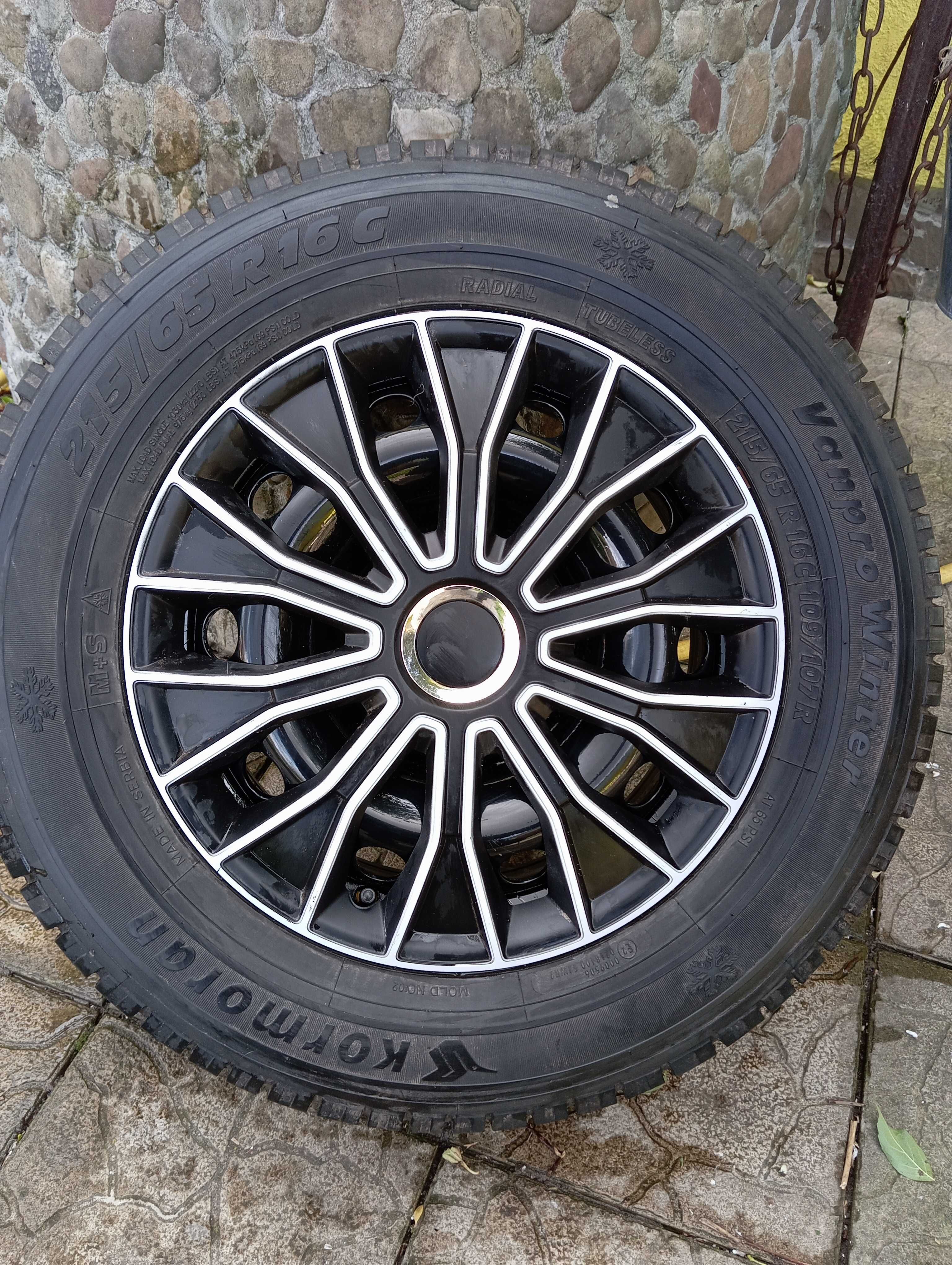 Колеса з дисками на WV t5 фірми kormoran 215/65 R16c