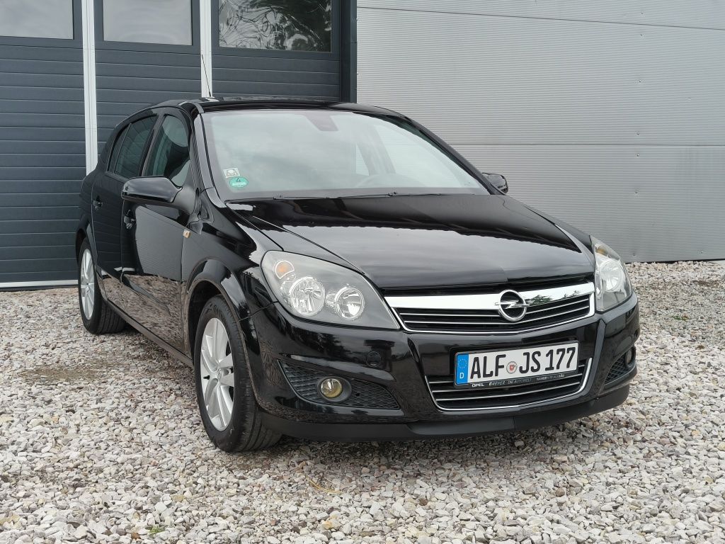 OPEL ASTRA • 1.9 CDTI • Panorama • Czujniki Parkowania • Tempomat