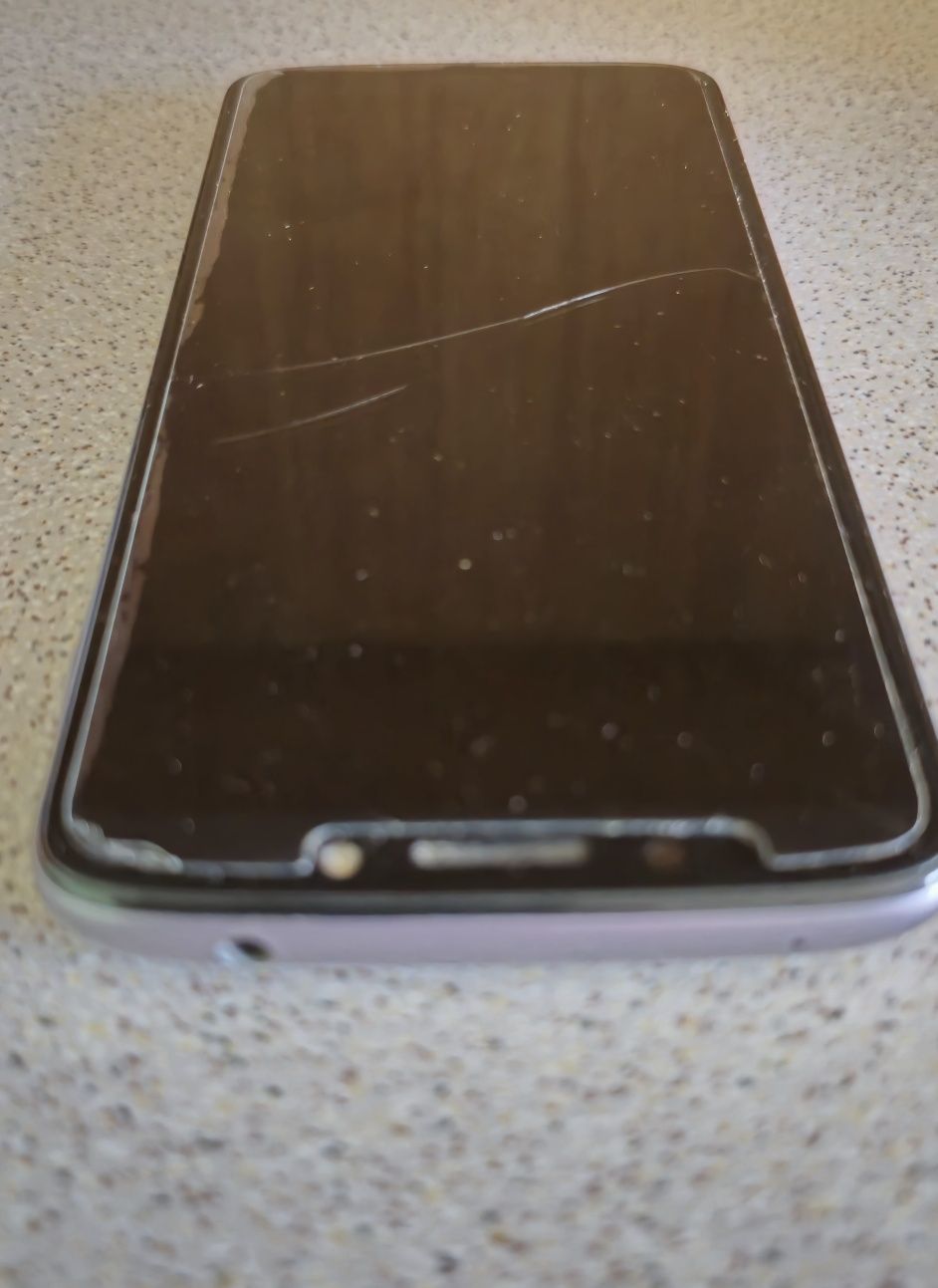 Motorola E5 2/16GB