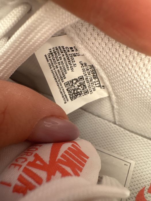 Оригинал 100% / Кожаные кроссовки Nike Air Force 1 , EUR40