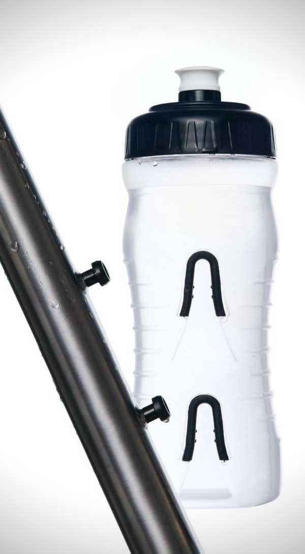 Nowy Bidon z zintegrowanym koszykiem FABRIC 600ml MTB Gravel