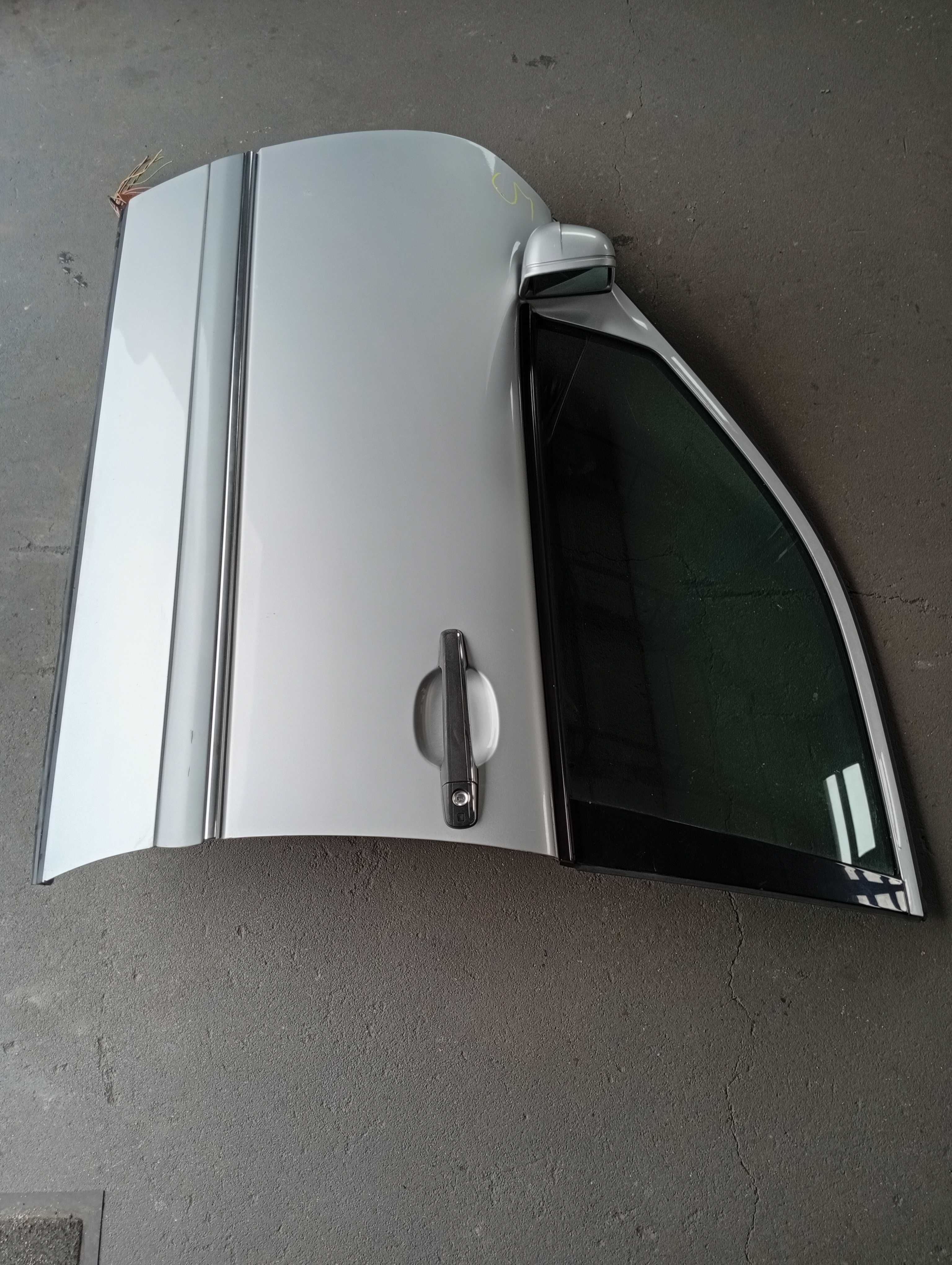 Drzwi lewe przednie Mercedes E W210 Nr.5