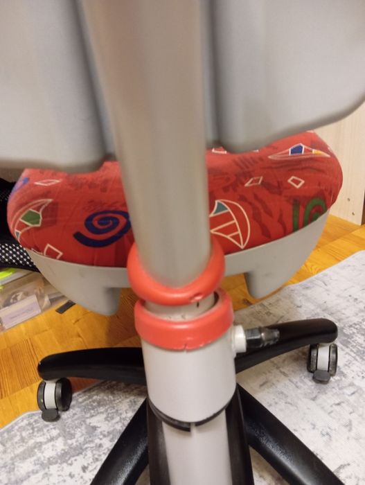 Ортопедичне крісло дитяче