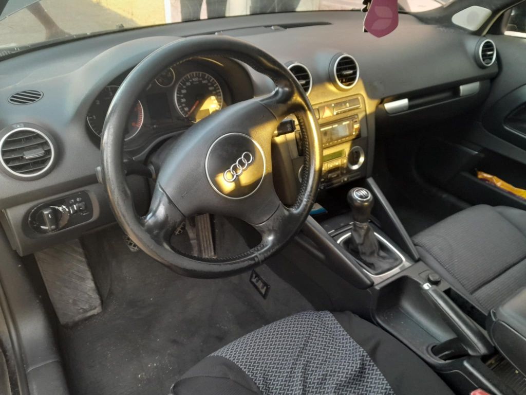 Audi A3 impecável