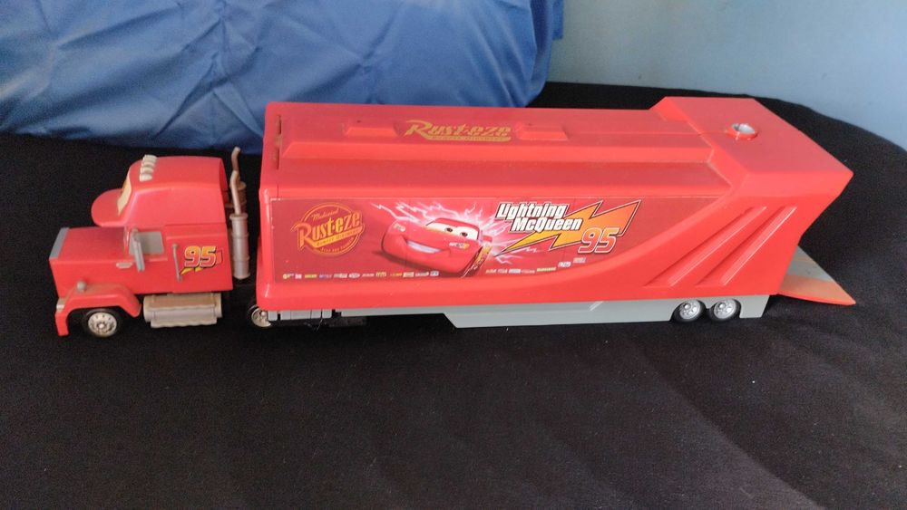 Camião brinquedo de criança 15 euros