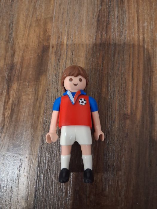 Figurka piłkarz playmobil