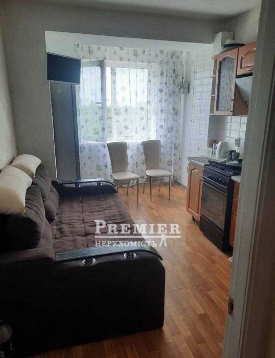 Продам квартиру з ремонтом